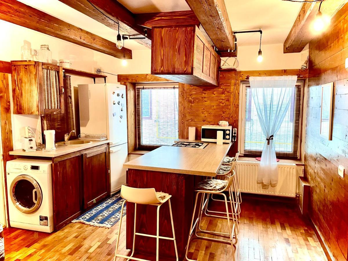 Apartament Rustic In Centrul Istoric Daire Braşov Dış mekan fotoğraf