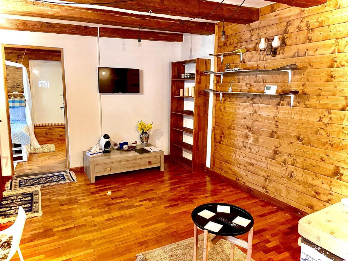 Apartament Rustic In Centrul Istoric Daire Braşov Dış mekan fotoğraf